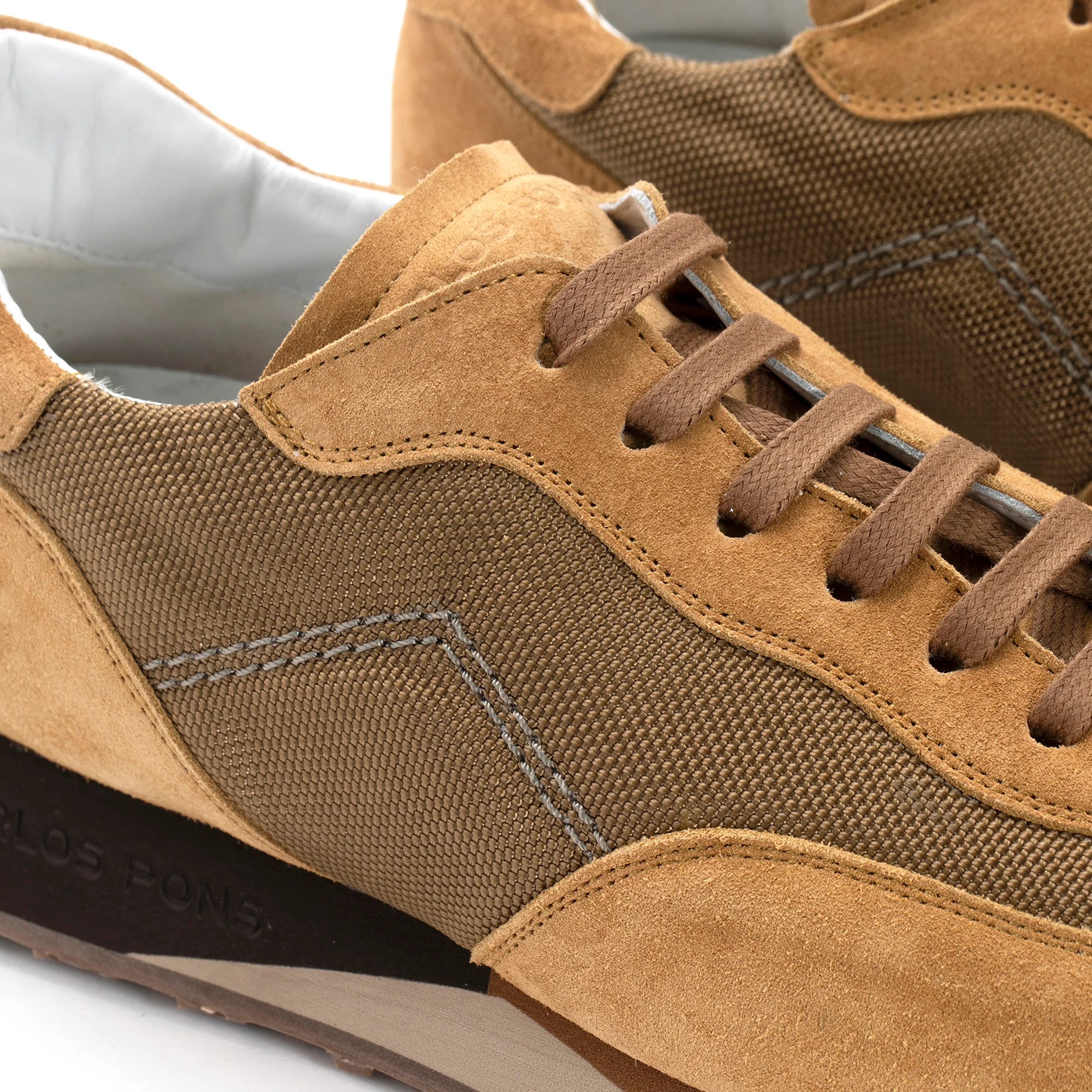 SNEAKER RUNNER VELOUR CUERO - Image 5